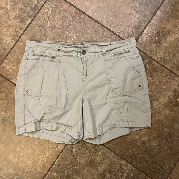 Style & Co. Woman Tan Shorts - Picture 2 of 11